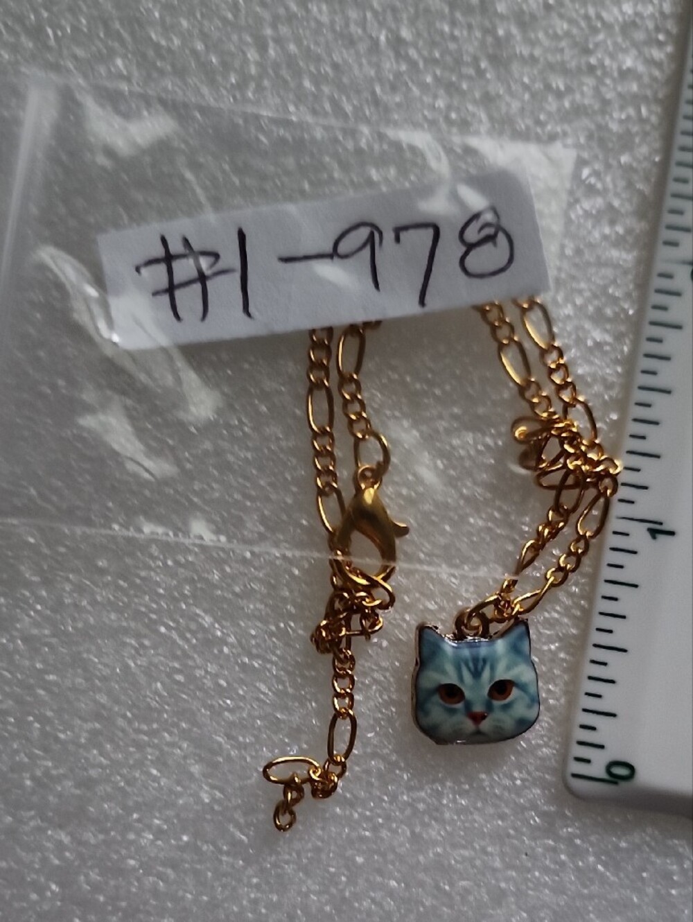 Hand Crafted Gold Chain Bracelet with Blue Cat Face Charm Pendant - Picture 2 of 7